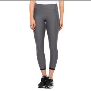 🛑CLEARANCE‼️ 🆕 Under Armour HeatGear® Ankle Crop Leggings gray size large